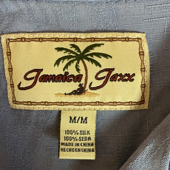 ✨ 4 for $20 ✨ Jamaica Jaxx Blue Silk button down size Medium - Picture 4 of 4